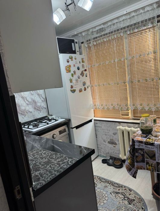 Продам квартиру 11 мрк 101 серия