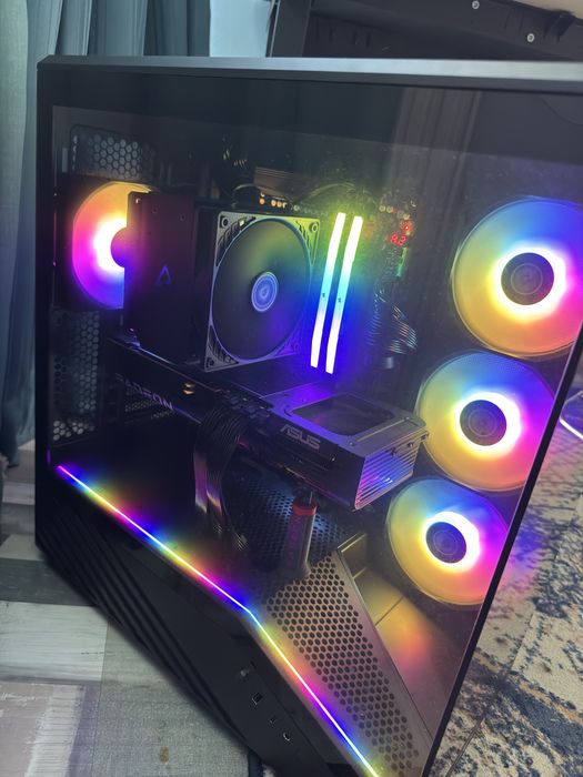 PC GAMING Ryzen 7 9800x3D si RX9070 + GARANTIE