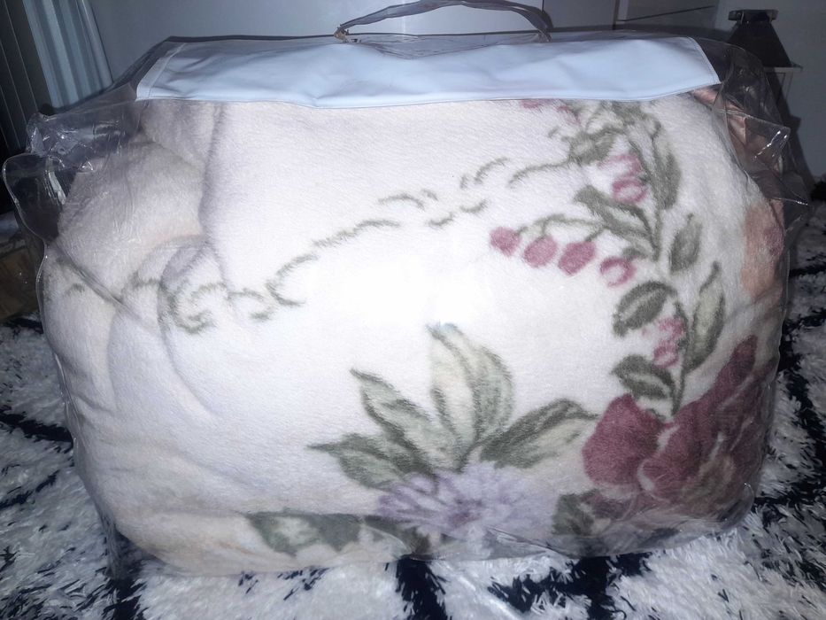 Красиво одеяло тип шалте