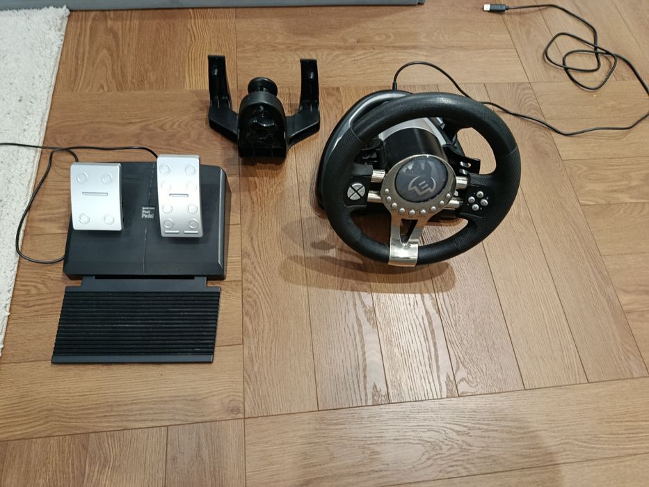 Игровой руль Sven GC-W800