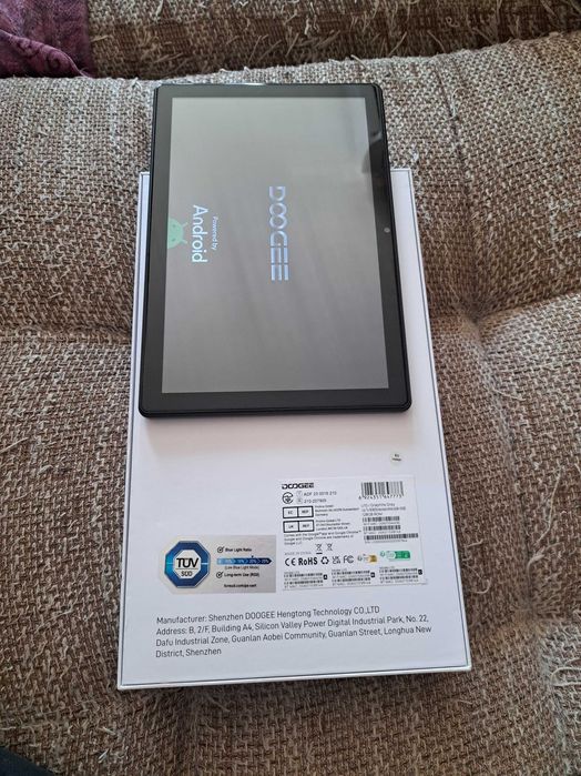 DOOGEE U10 – таблет, запазен и готов за употреба