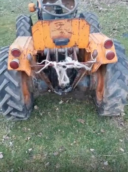 Tractoras articulat PGS