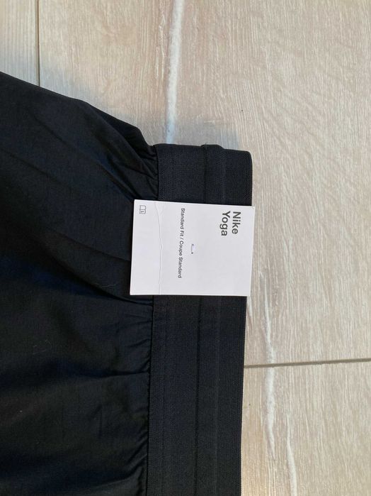 НОВИ Найк Nike Hot Yoga къси панталони с клин къс панталон шорти S