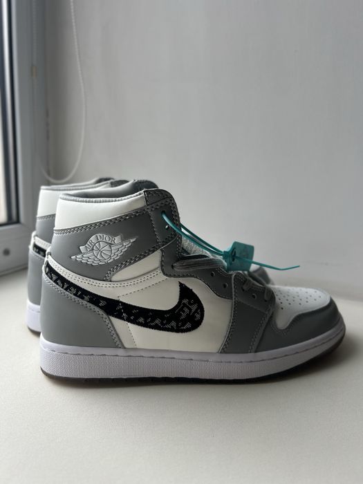 Nike Air Jordan 1 Dior