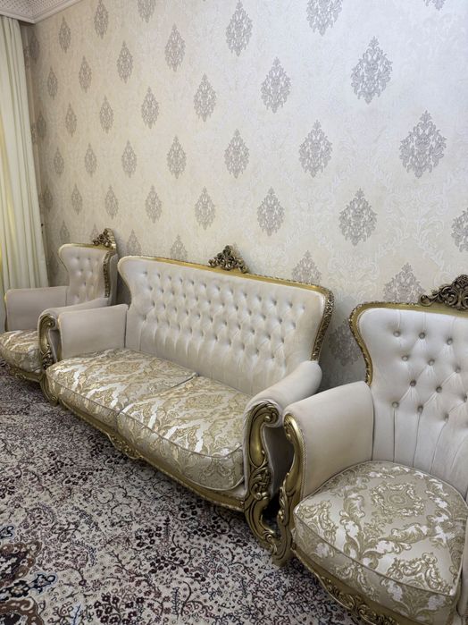 Продается комплект! Диван + 2 кресла