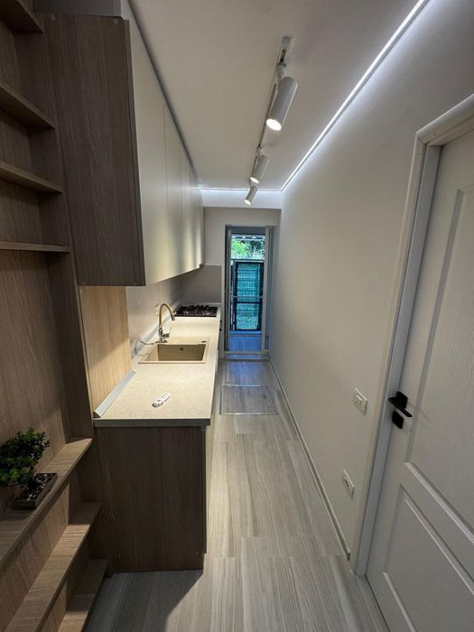 Inchiriez apartament in viziru