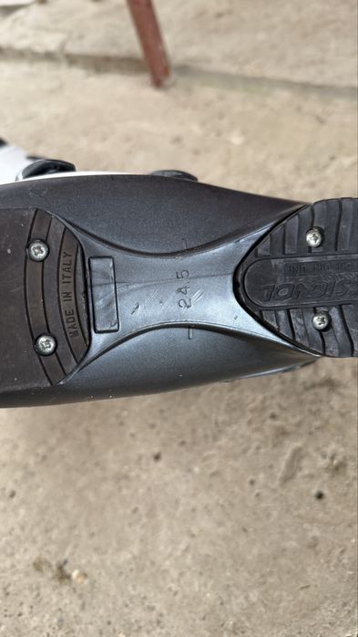 Clapari Femei strare buna marimea 285 mm