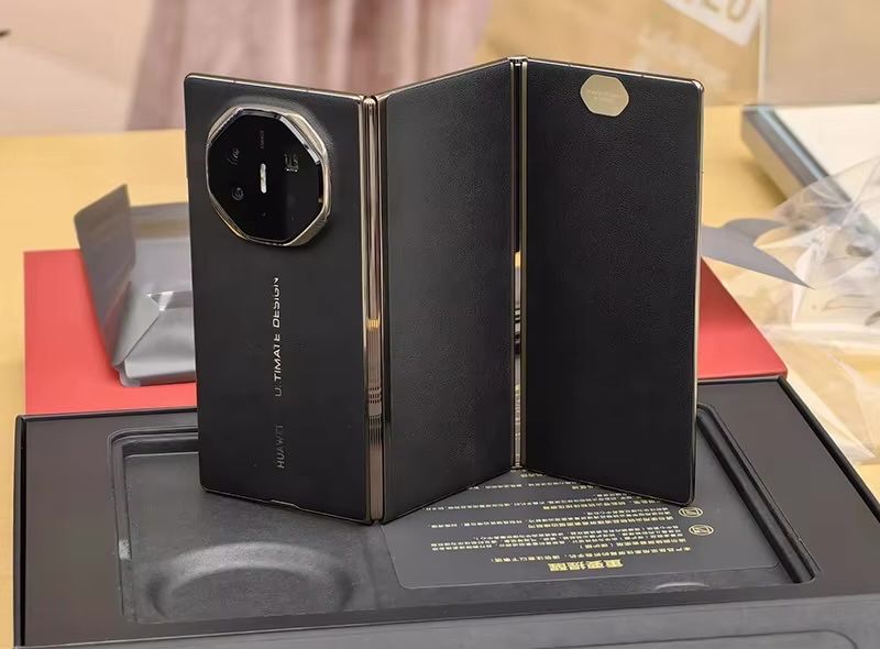 Huawei mate xt  512 gb black bez imei registratsia