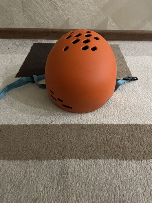 Срочно продам Шлем