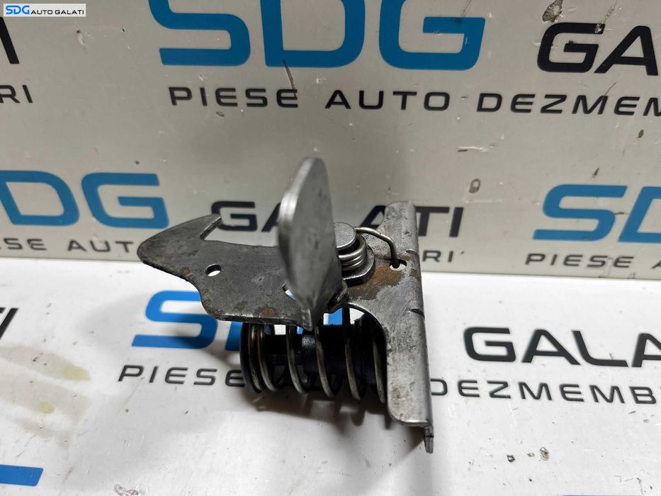 Mecanism Cui Carlig Blocare Inchidere Incuietoare Clapeta Deschidere Capota Motor BMW Seria 1 E81 E87 2004 - 2011 Cod 7071124 [B3475]