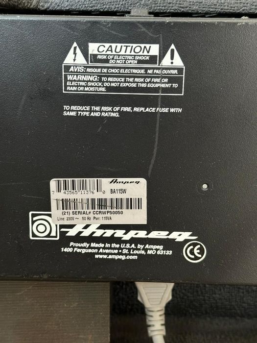 Продам комбоусилитель для бас-гитары Ampeg 100B