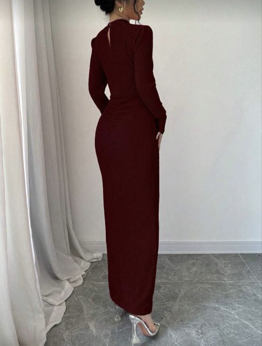 Нова рокля подходяща за предстоящите празниците