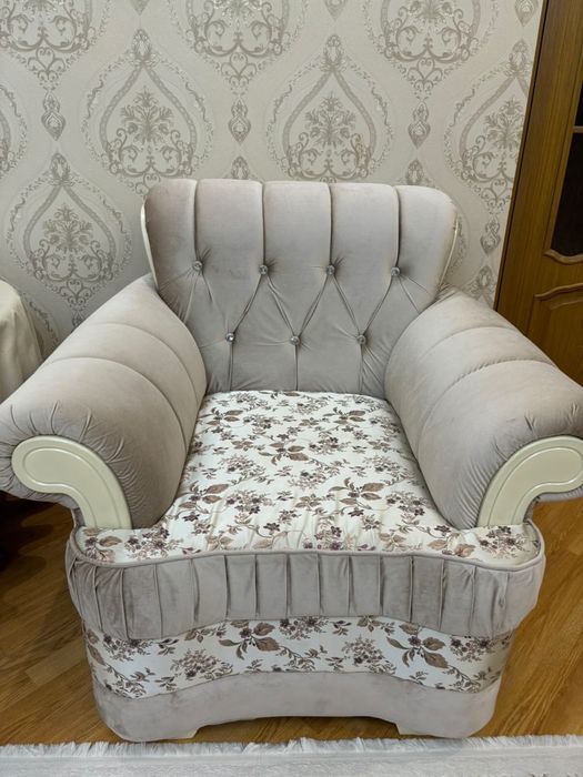 Продам диван в отличном состоянии