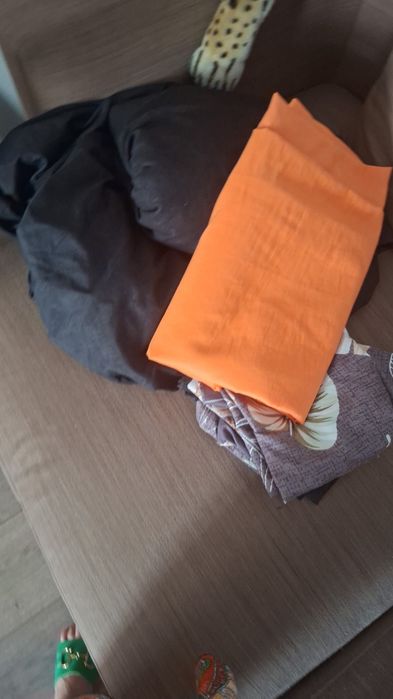 Продам постельные комплекты , 1000