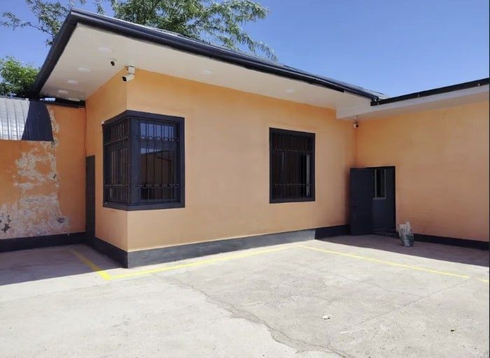 Метан заправка на продажу.Чирчик город.40 соток