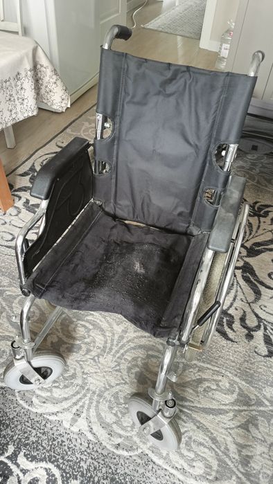 Коляска инвалидтерге арналған