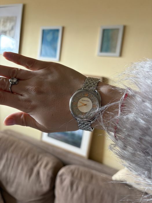 Swarovski часовник