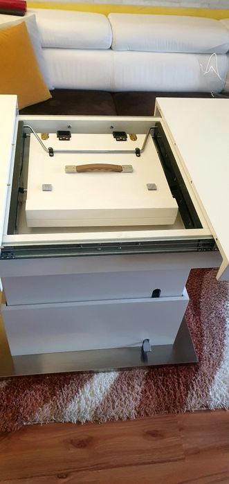 ТОП ОФЕРТА! Разтегателна холна маса.