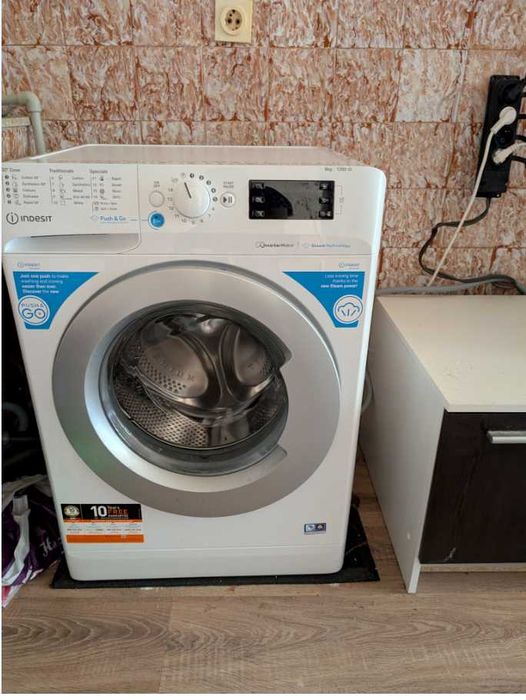 Продава се Четиристаен апартамент в с. Крушари, Област Добрич - 120 кв.м за 375 €/кв.м - Снимка #15