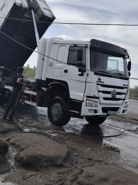 HOWO Somosval 2013 yil