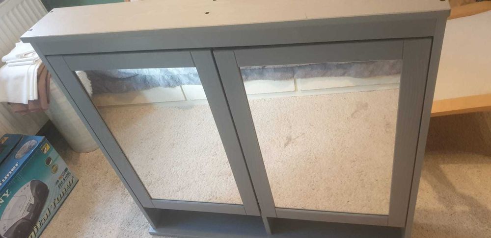 dulapior baie Hemnes gri