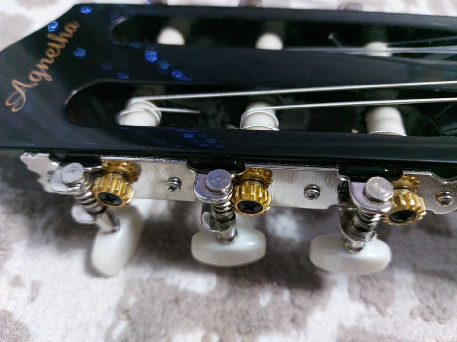 Гитара акустическая новая