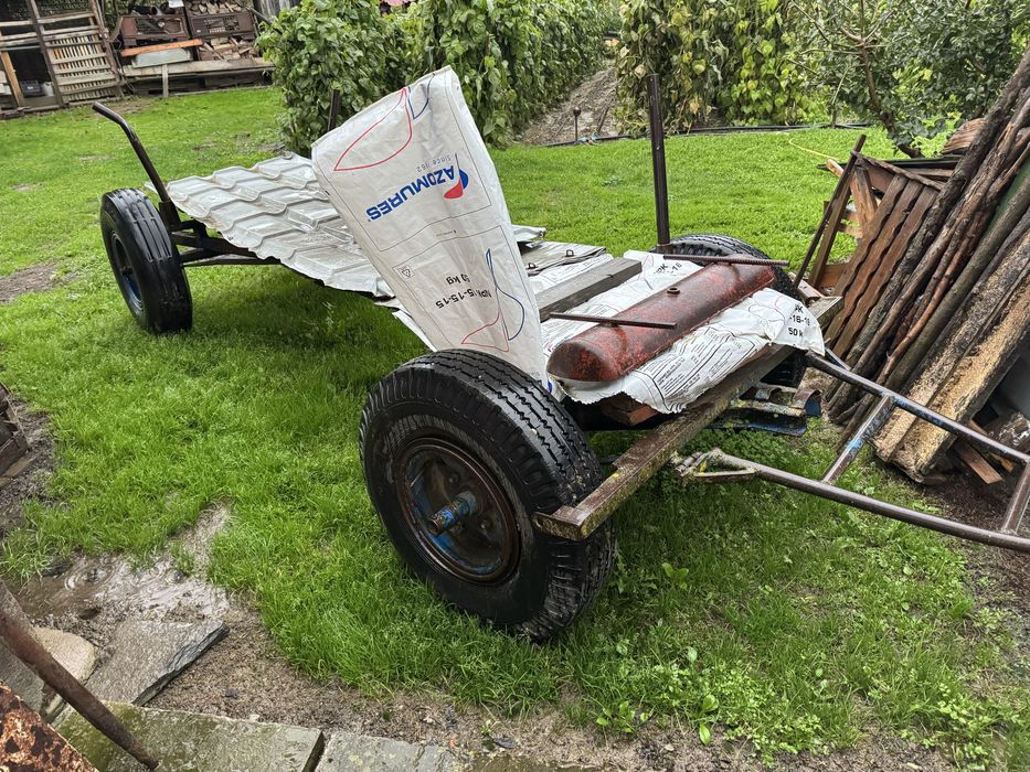 Căruț / platformă agricolă 4 roți pentru tractor