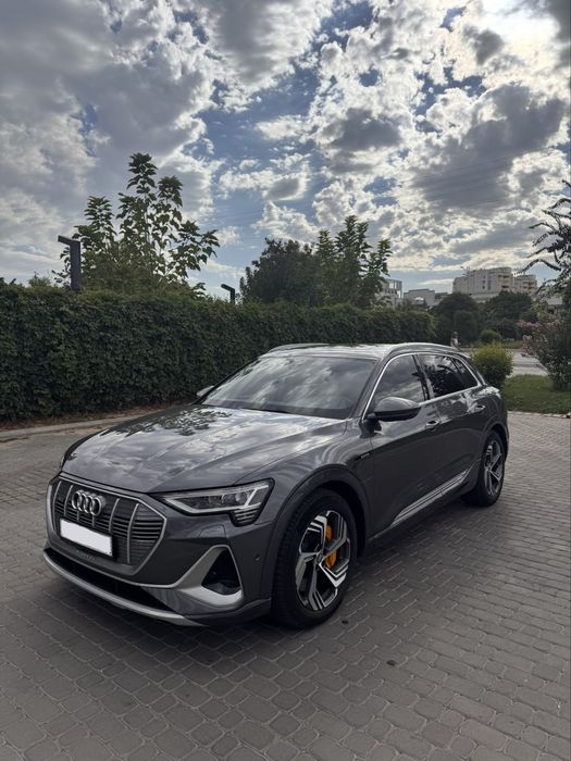 Audi e-tron 50 quattro 2021