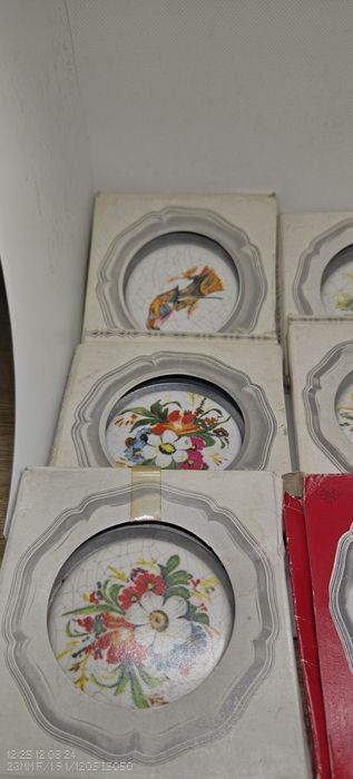 coaster/suport pahare/bere din zinc cu ceramica ornament  ceramica