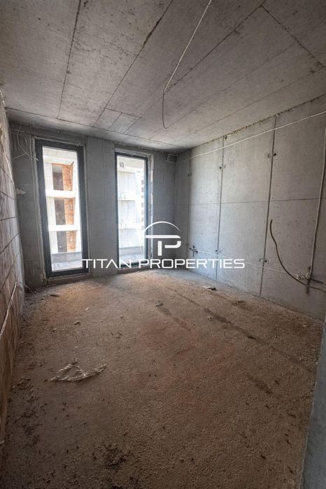 Тристаен апартамент в кв. Христо Смирненски - снимка 3