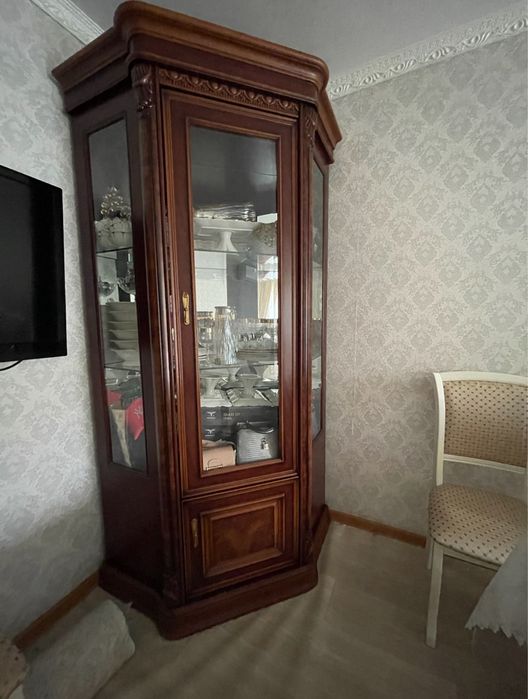 Сервант для гостинной