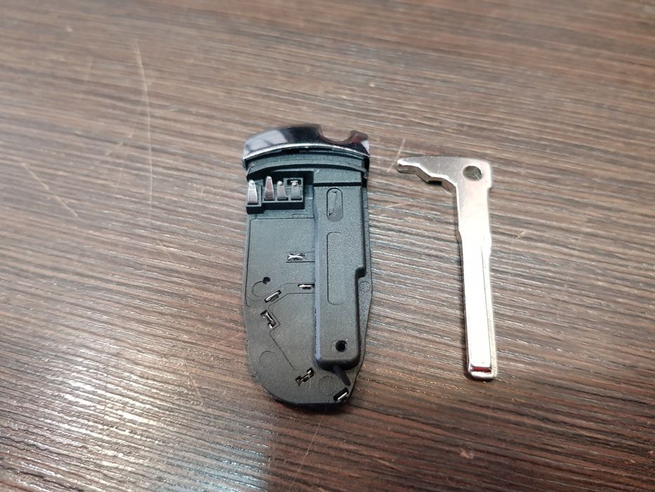 Кутийка за ключ на мерцедес