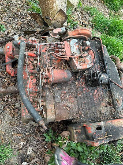 Vând motor BELARUS de 80 cai, funcțional