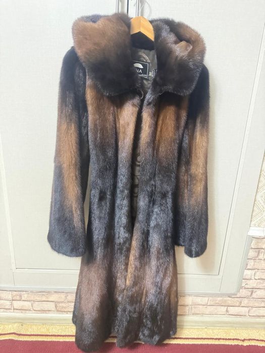 Продам норковую шубу