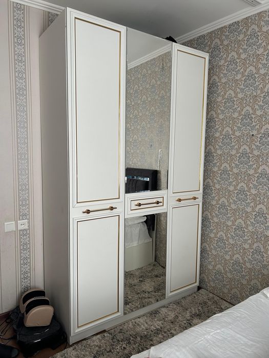 Шкаф для спальни в отлчном сост