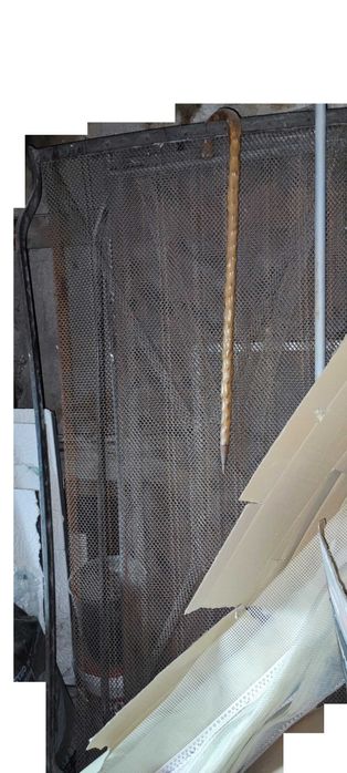 Продавам бяла алуминиева за баня