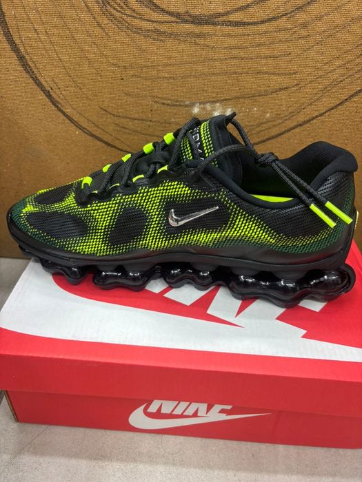 Nike air liquid max