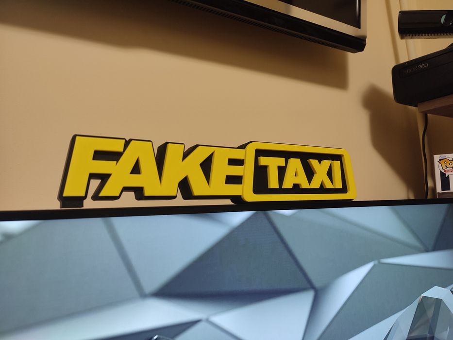Триизмерен надпис/ табела  Fake Taxi