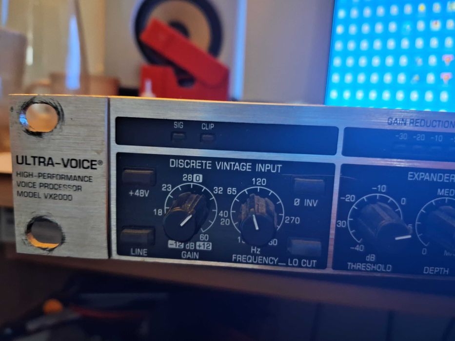 Amplificator voce studio Behringer ULTRA-VOICE VX2000