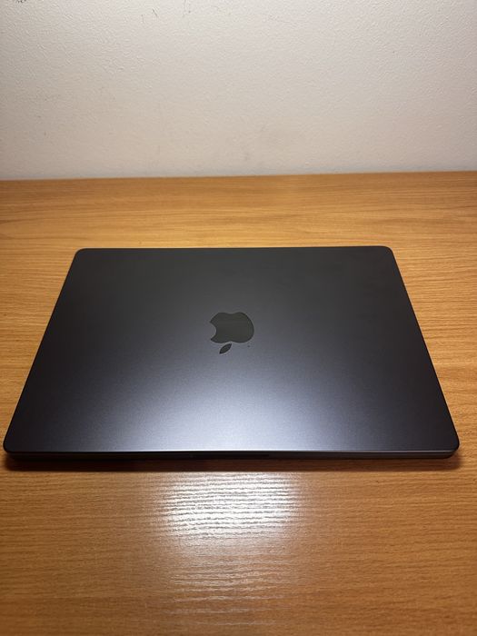 macbook m3 pro, 14 дюймовый 18/512