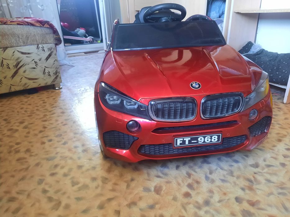 Продам электромобиль  детский