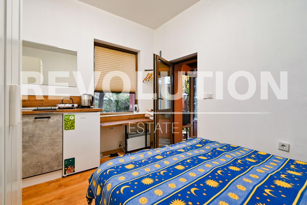 Дава се под наем Едностаен апартамент в София, Център - 32 кв.м за 425 € - Снимка #1