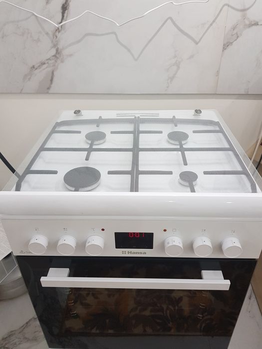 Продам газ плиту