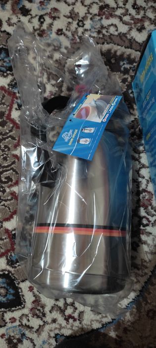 Термос 2 литра .