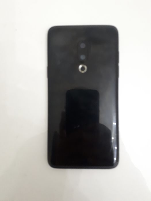 Продам телефон  Meizu 15