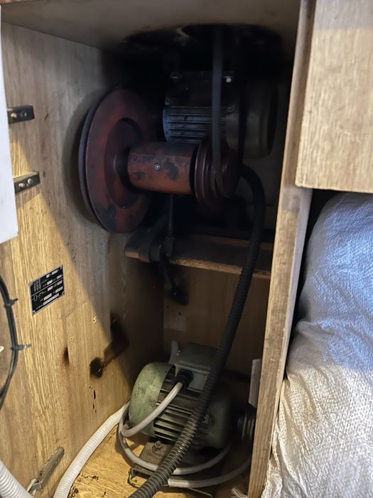 Струг ТОС Чешки почти нов