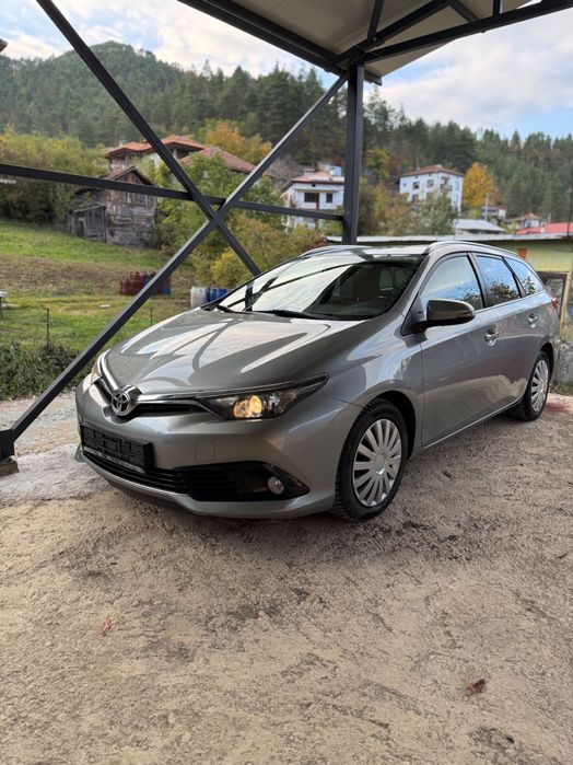 Toyota Auris 2016 1.6 D4-D