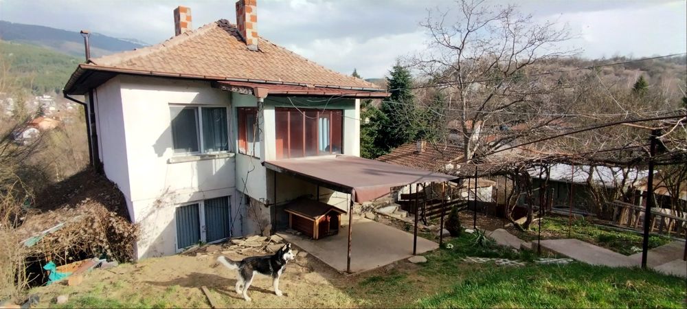 Продава се Къща в с. Рударци, Област Перник - 200 кв.м за 975 €/кв.м - Снимка #1