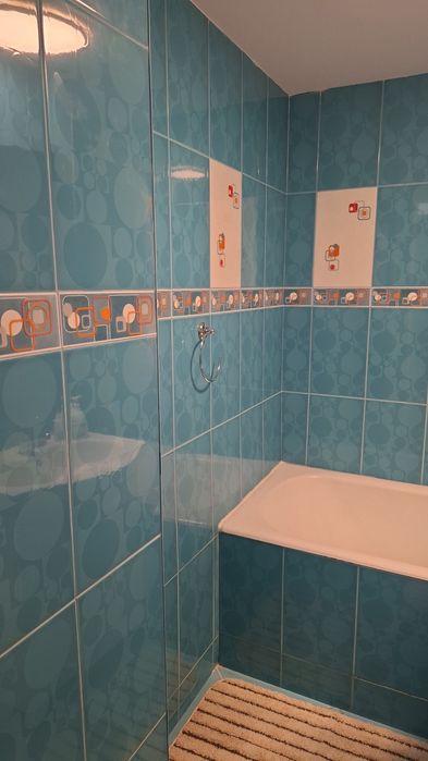 Închiriez apartament 2 camere  L Tei