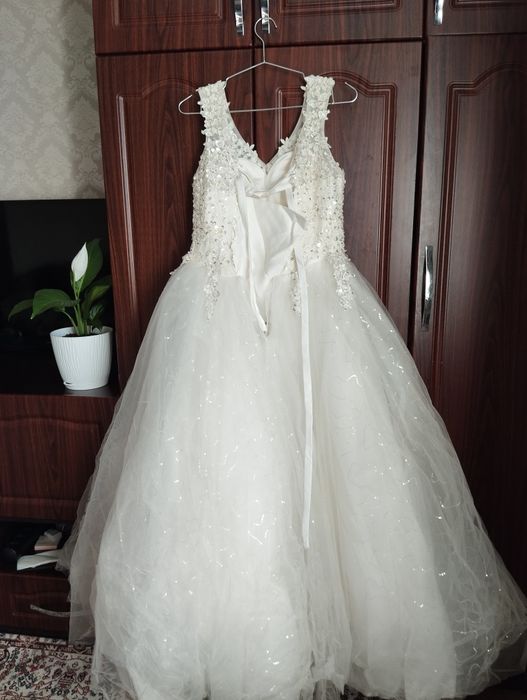 Продам свадебное платье